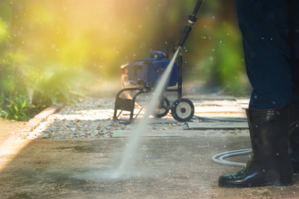 Best Pool Deck Cleaning  in Wesley Chapel, FL